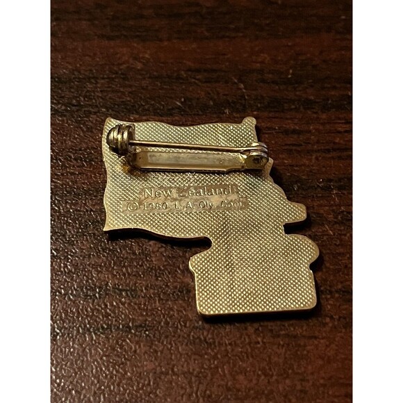 Vintage 1984 Los Angeles Olympics Coca Cola Sam Eagle New Zealand Flag Lapel Pin - Picture 3 of 3